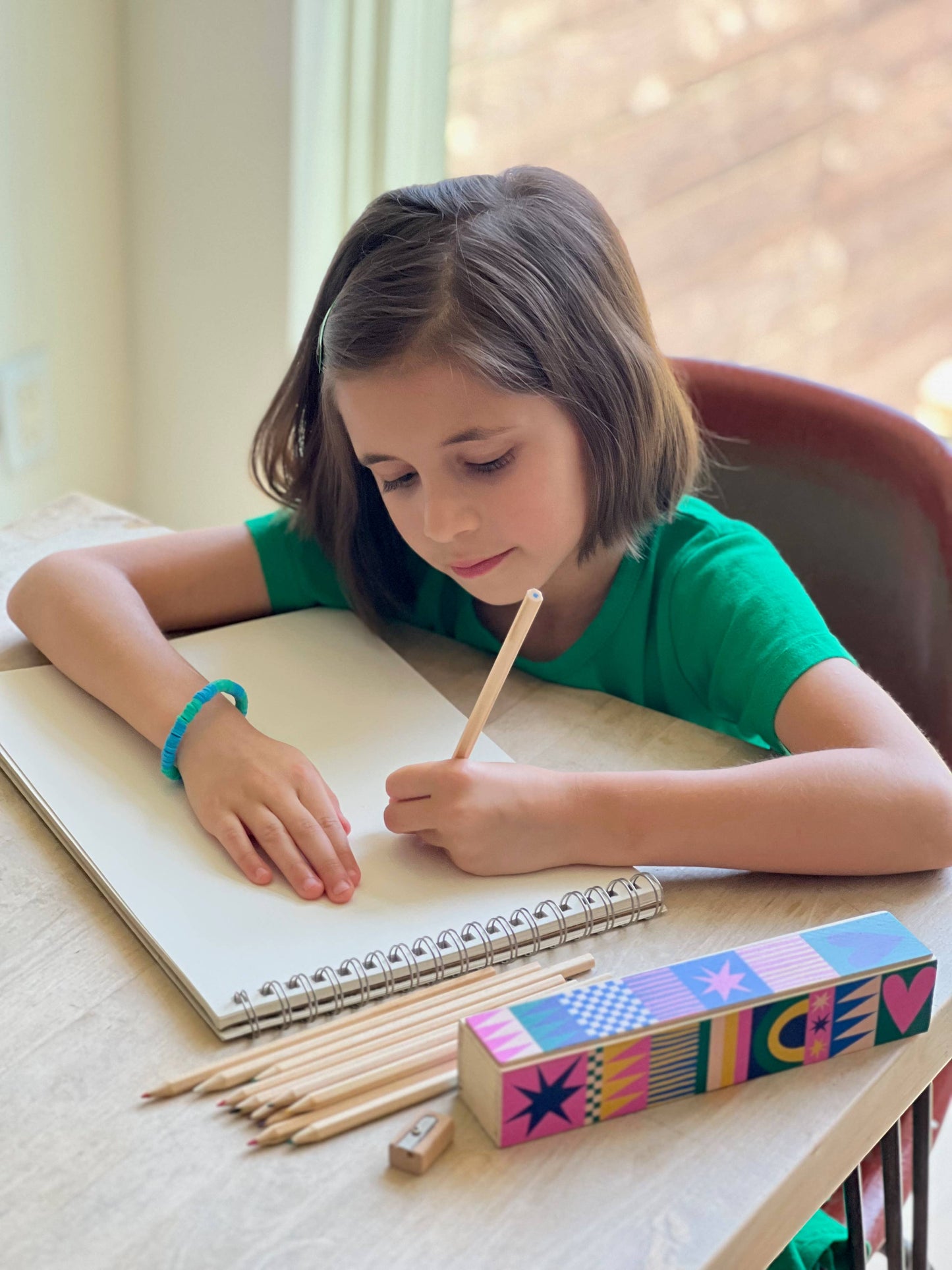 WOODEN PENCIL BOX COLORED PENCIL Set - GEO LOVE