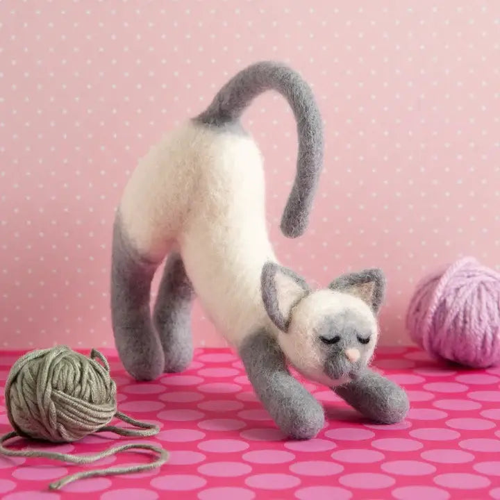Stretching Cat Needle Felting Kit | Beginner Craft Kit